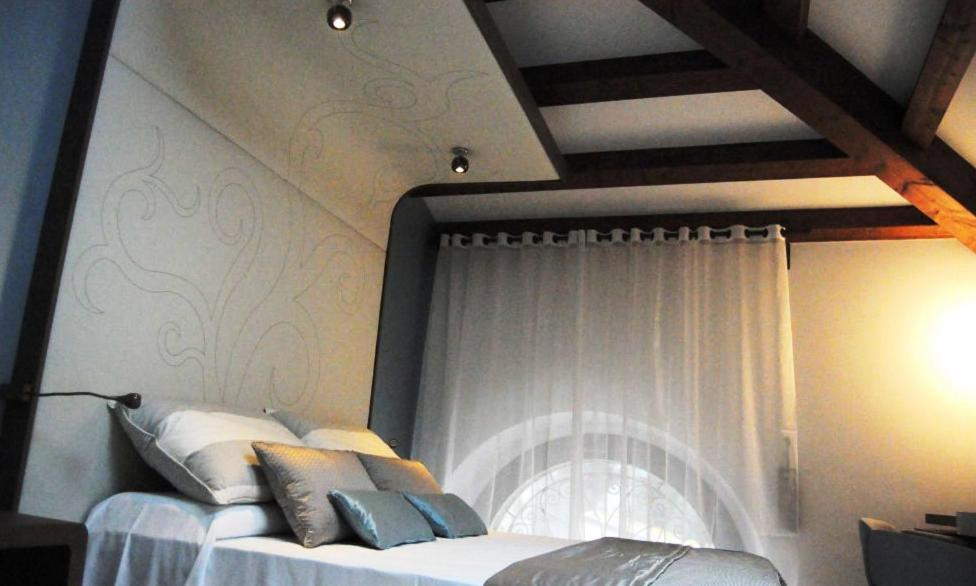 Hotel Palazzo Fortunato Sant'Agata di Militello Ruang foto