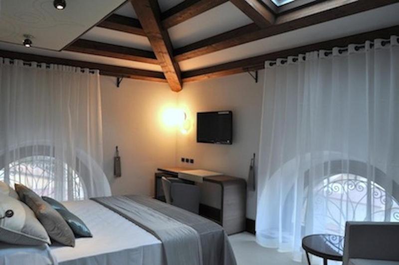 Hotel Palazzo Fortunato Sant'Agata di Militello Ruang foto