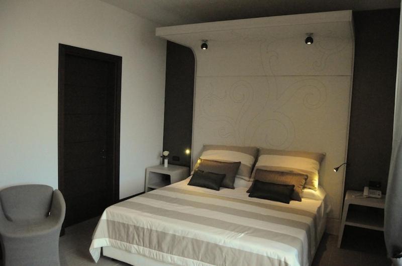 Hotel Palazzo Fortunato Sant'Agata di Militello Bagian luar foto
