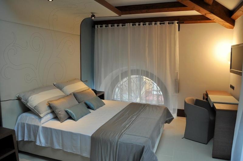 Hotel Palazzo Fortunato Sant'Agata di Militello Bagian luar foto