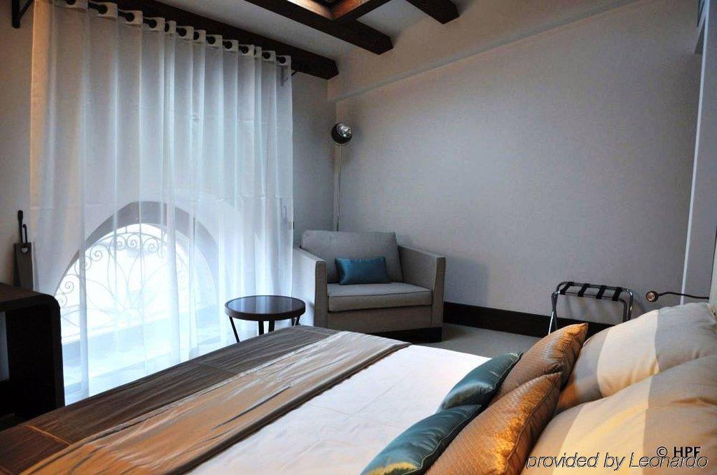 Hotel Palazzo Fortunato Sant'Agata di Militello Bagian luar foto